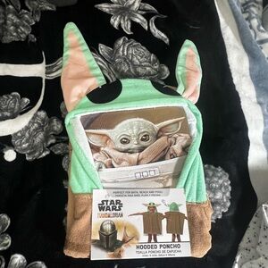 Star Wars Mandalorian Kids Hooded Towel
